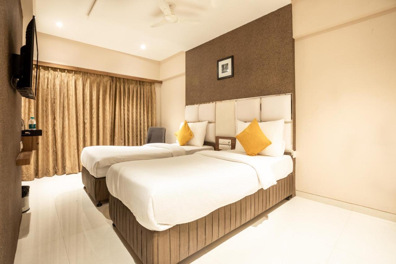 Hotel Pacific Residency - Andheri Mumbai Exterior photo